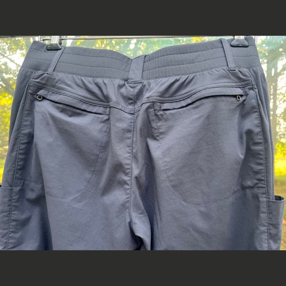 Title Nine Recycled Clamber 2.0 Hiking Capris in Indigo Blue Women's Size 12 - Picture 8 of 11